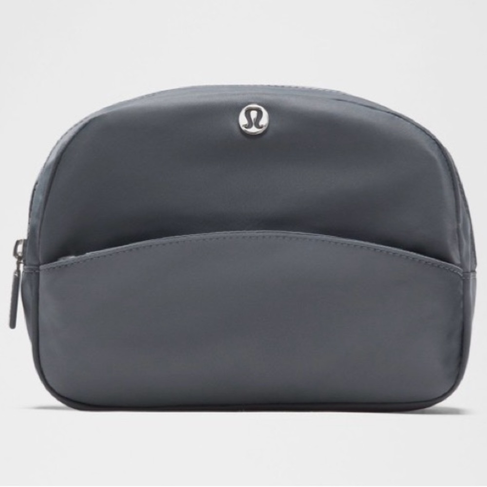 lululemon City Essentials Pouch